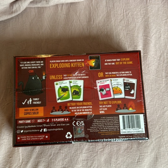 Card Game- Exploding Kittens - Picture 2 of 2